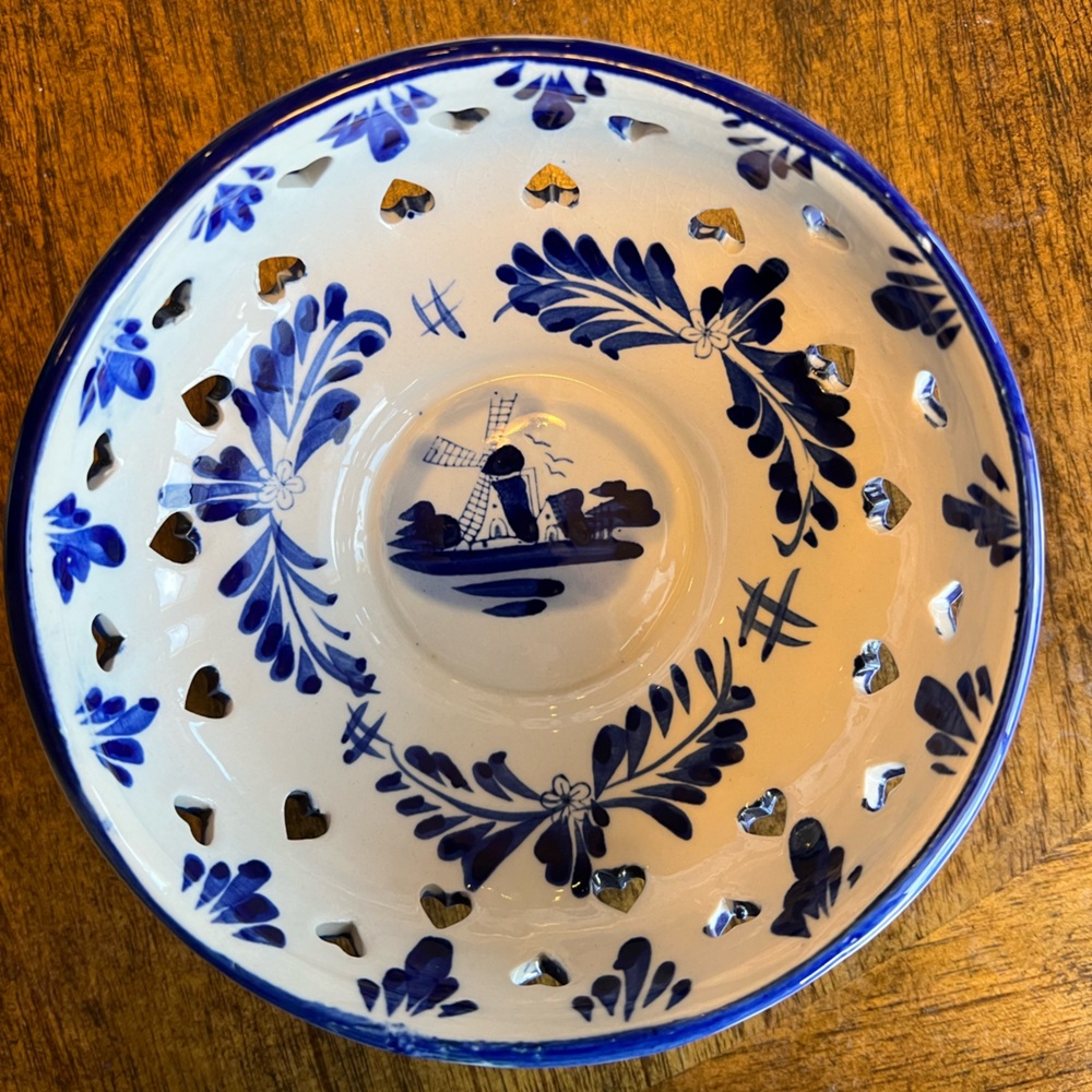 Delft-style Blue and White 6” bowl with reticulated hearts